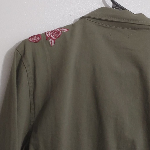 Francesca’s Military Style Olive Green Jacket - Picture 12 of 15